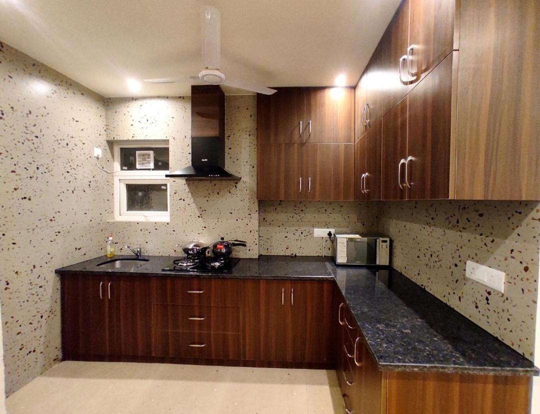 When In Gurgaon - Artemis Hospital 1 Min Walk, Fortis & Medanta 4 Mins Drive Exterior photo